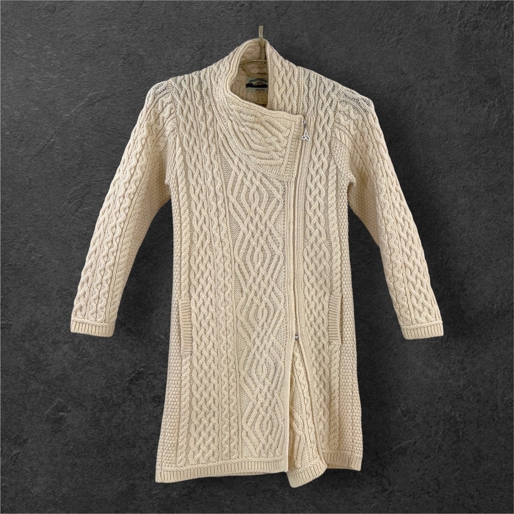 Aran Crafts Ireland 100% Merino Wool Asymmetrical Zip Cable Knit Cardigan Cream
